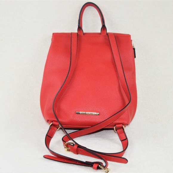 !! HP !! NWT STEVE MADDEN Red London Flap Backpack - Picture 4 of 8